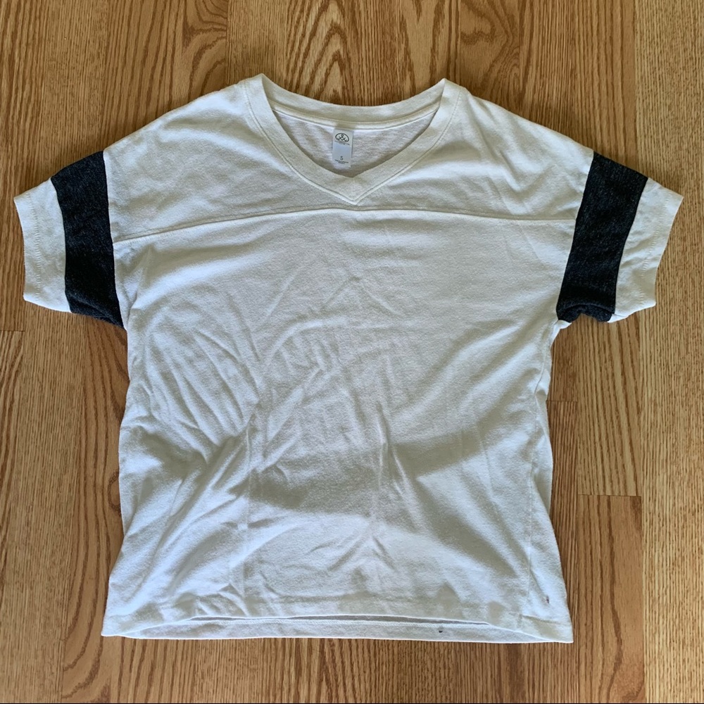 Alternative earth tee